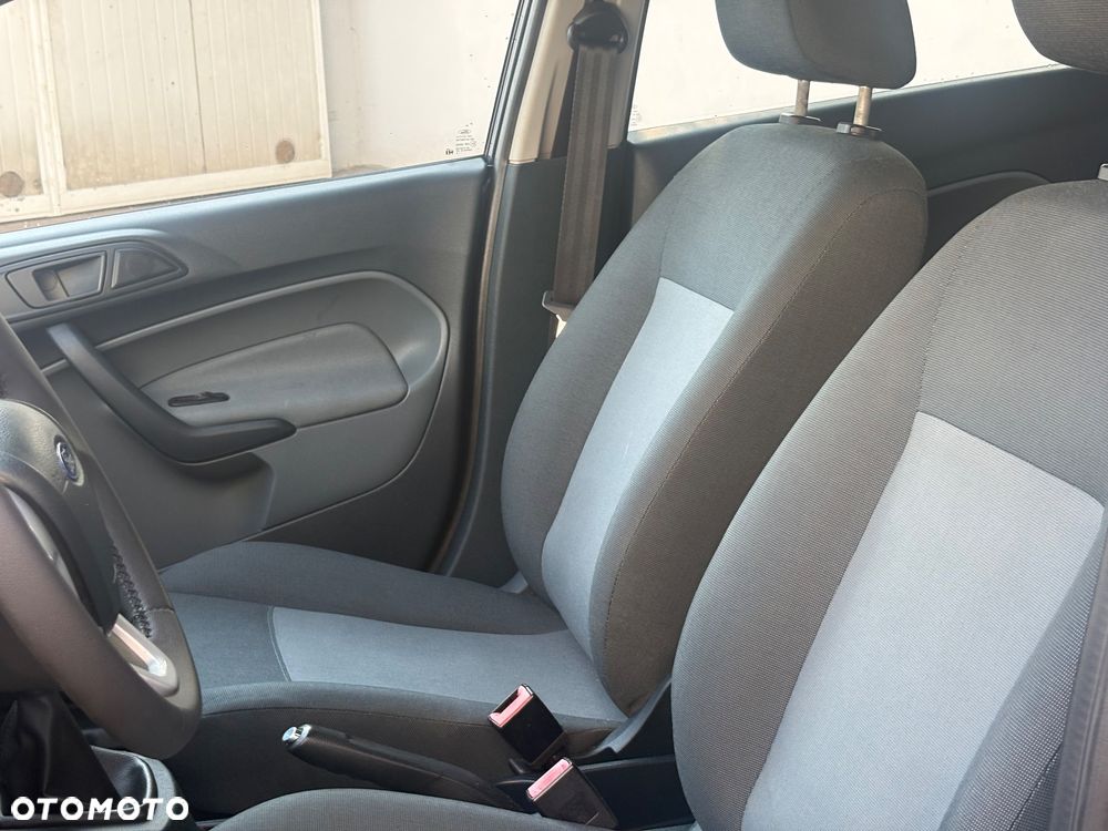 Ford Fiesta 1.25 Ambiente - 16