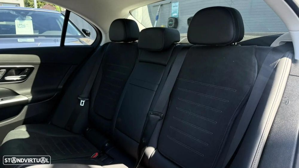 Mercedes-Benz C 300 de 9G-TRONIC AMG Line - 17