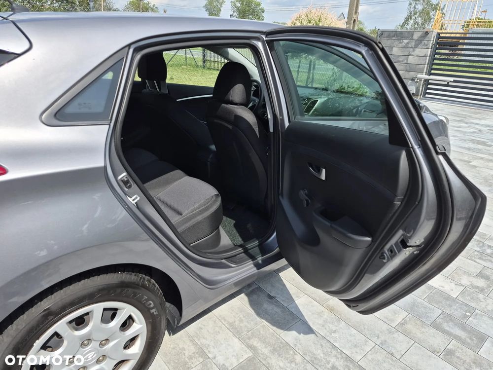 Hyundai i30 1.6 CRDI Trend - 33