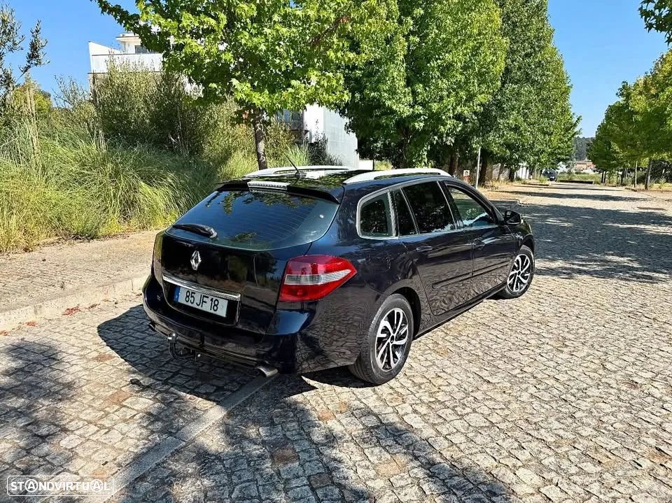 Renault Laguna Break 2.0 dCi Dynamique Luxe - 3