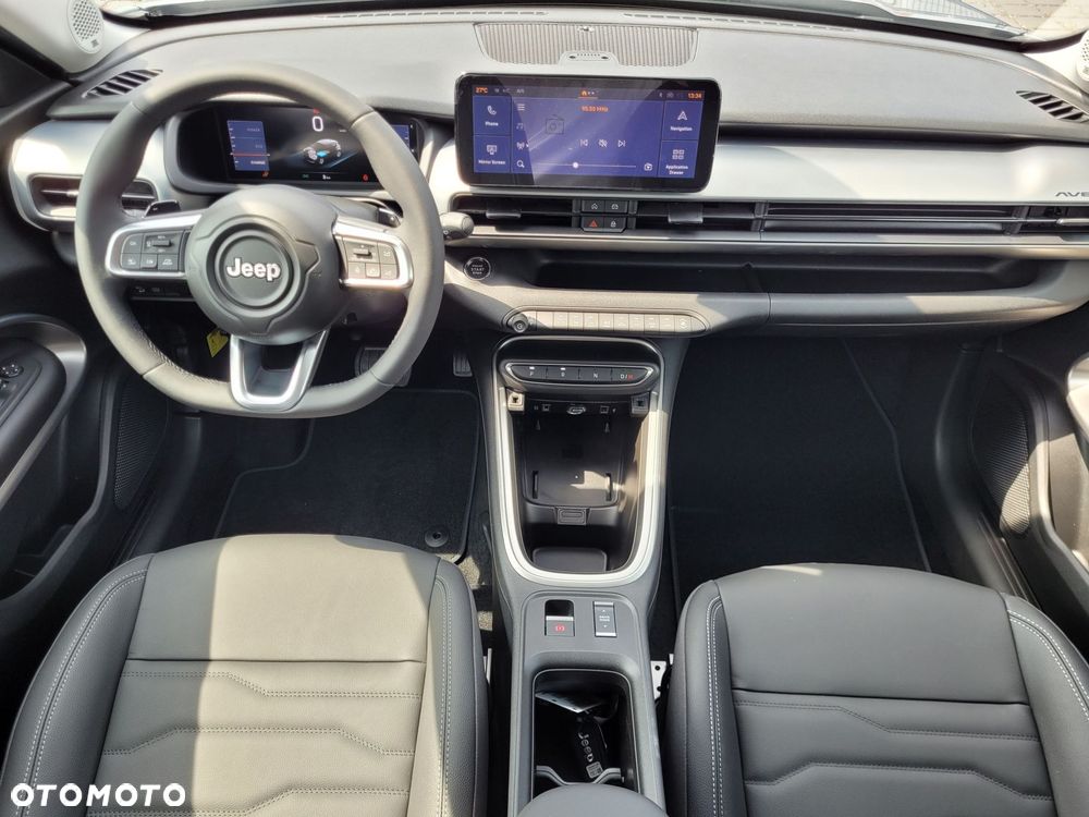 Jeep Avenger 1.2 T3 mHEV Summit Winter Edition FWD eDCT6 - 11
