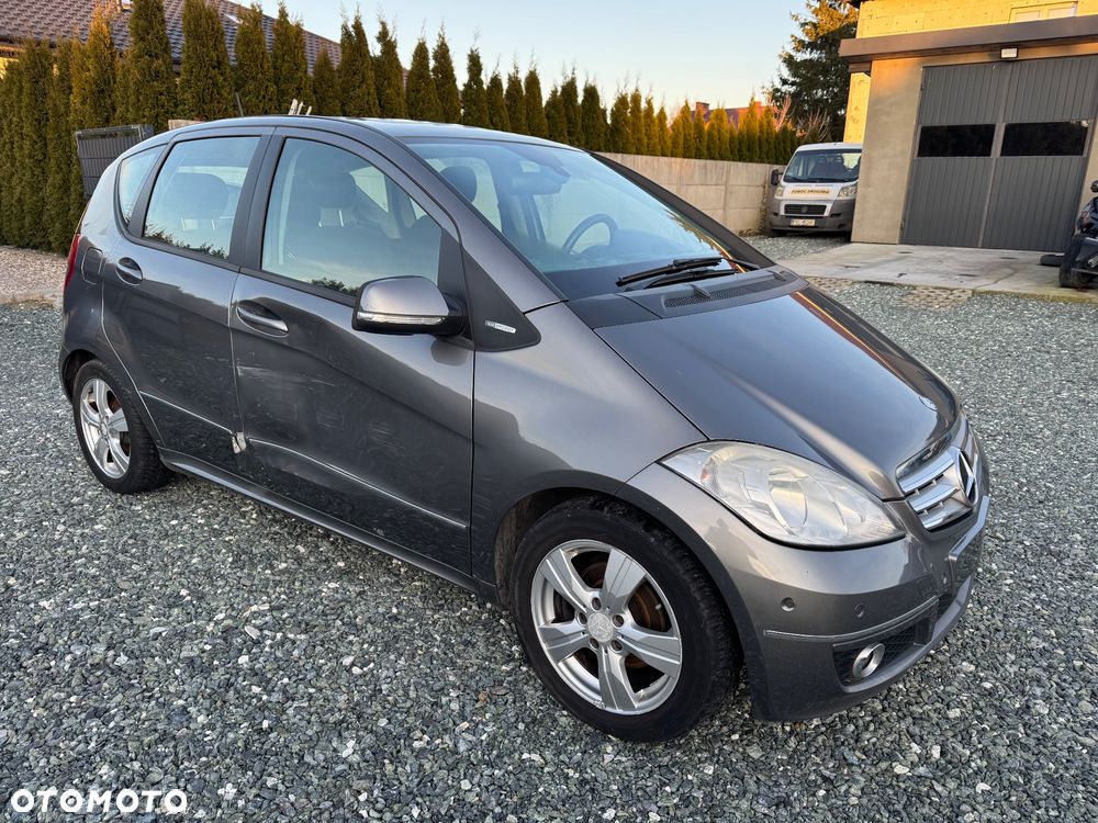 Mercedes-Benz Klasa A 150 BlueEFFICIENCY Elegance - 3