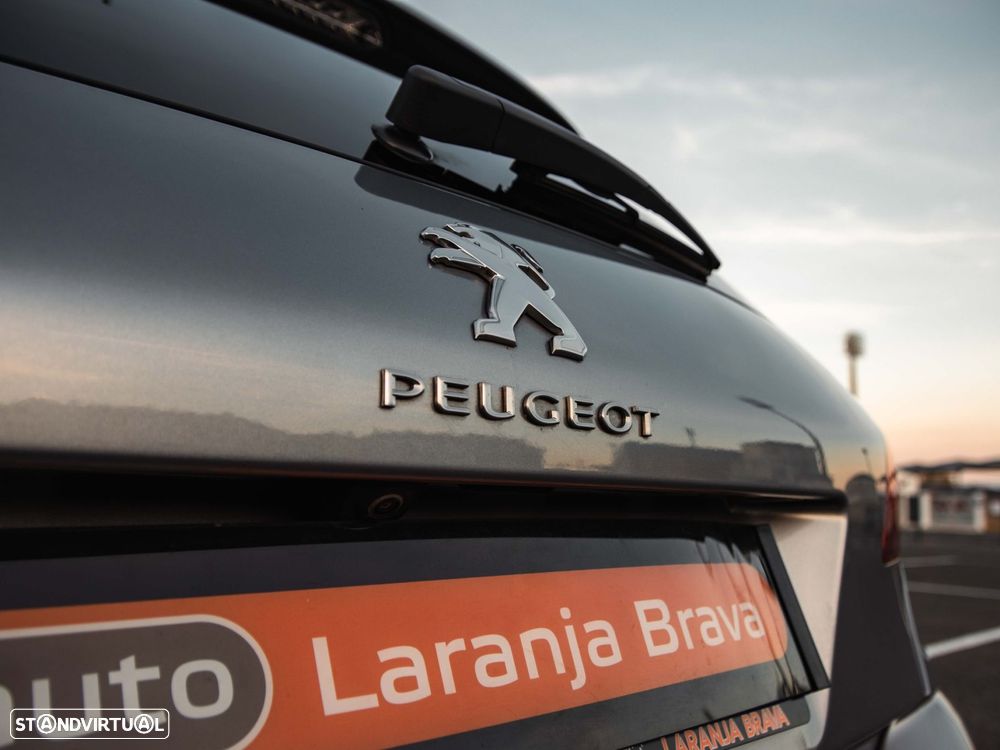 Peugeot 308 1.2 PureTech Allure Pack EAT8 - 20