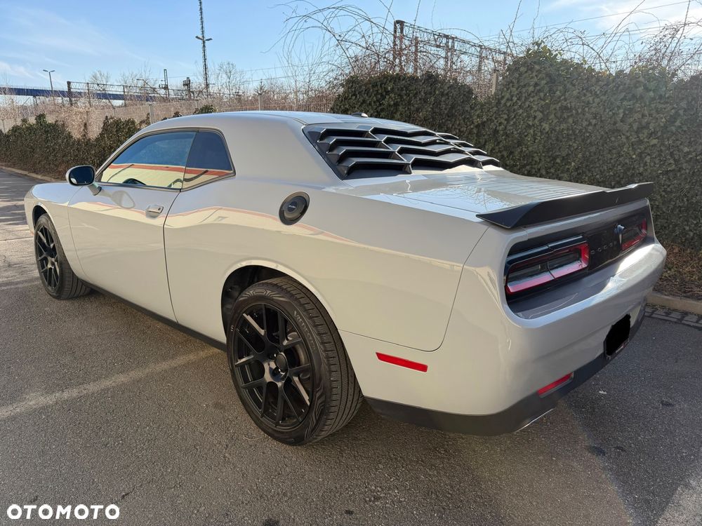 Dodge Challenger 3.6 SXT Plus - 6