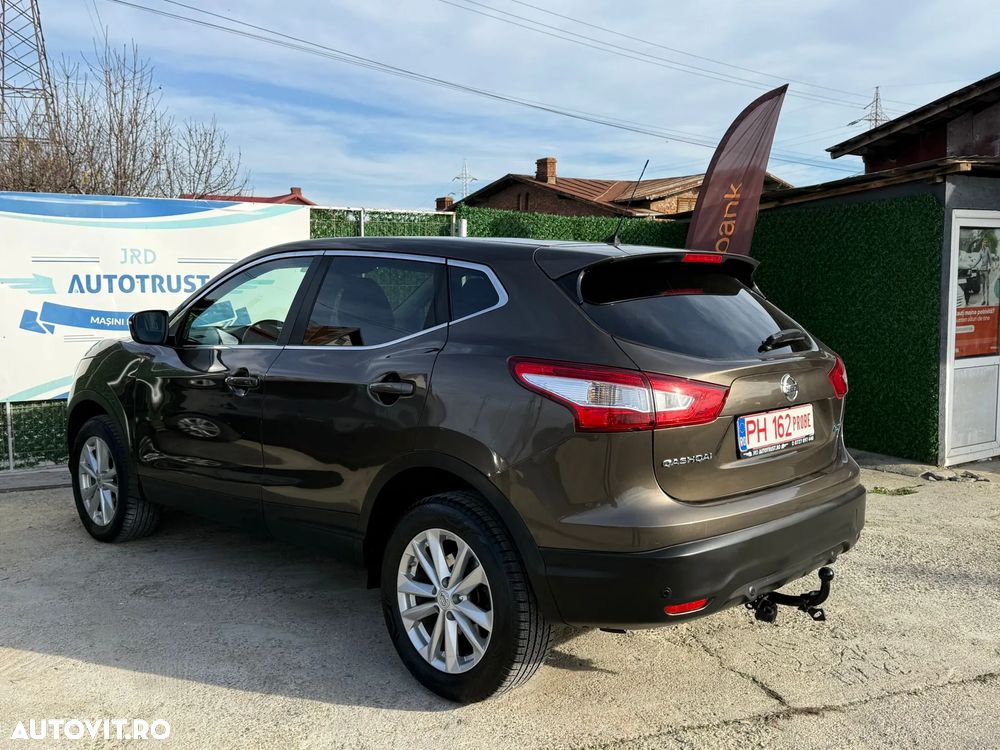 Nissan Qashqai 1.6 DCI Start/Stop N-Connecta - 3