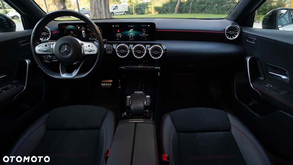 Mercedes-Benz Klasa A 180 AMG Line 7G-DCT - 14