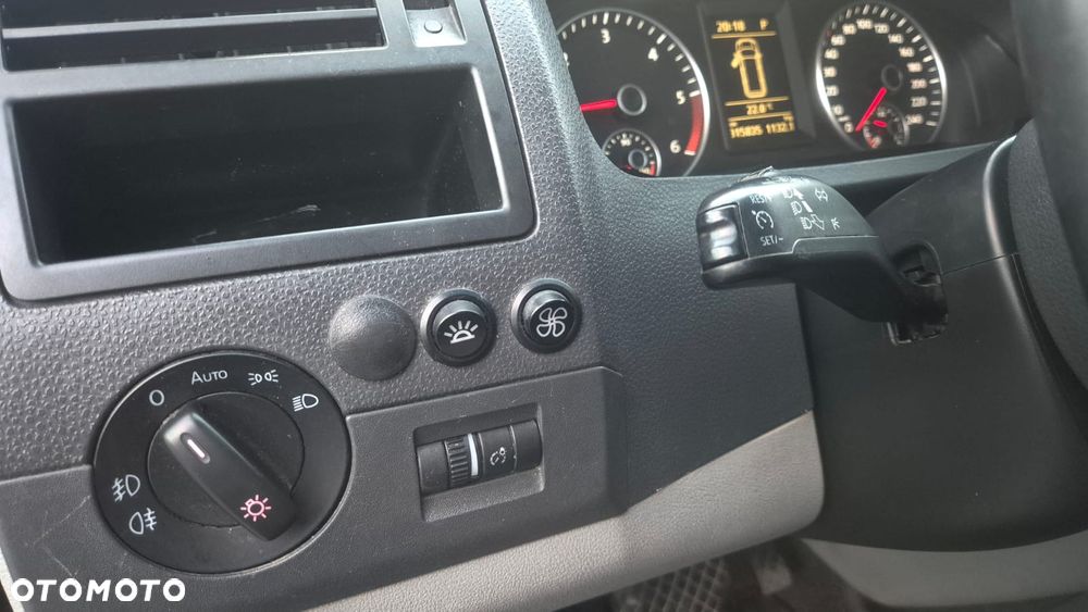 Volkswagen Transporter - 15