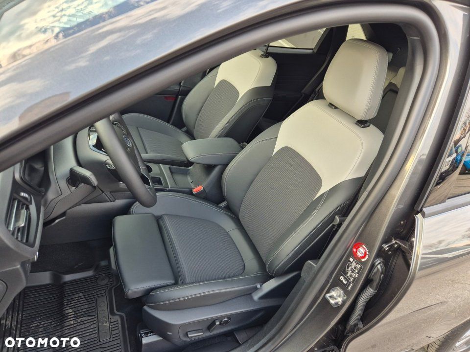 Ford Kuga - 14