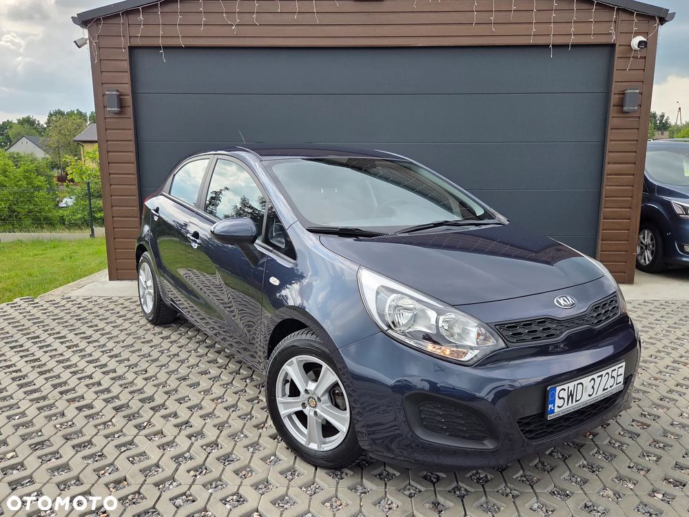 Kia Rio - 2