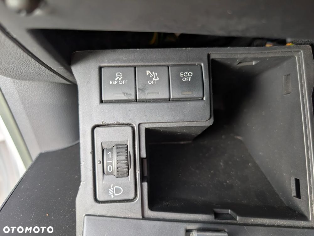 Peugeot 508 1.6 e-HDi Active S&S - 17