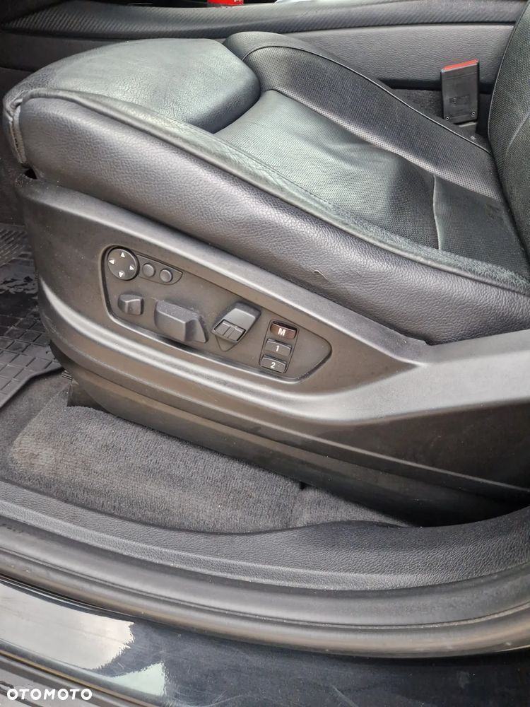 BMW X5 5.0i xDrive - 14
