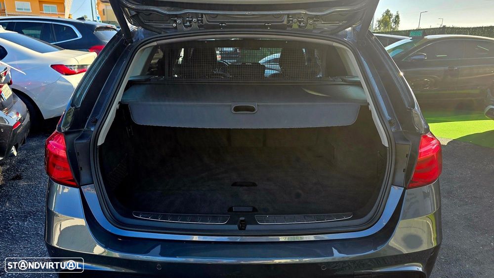 BMW 320 d Line Sport - 26