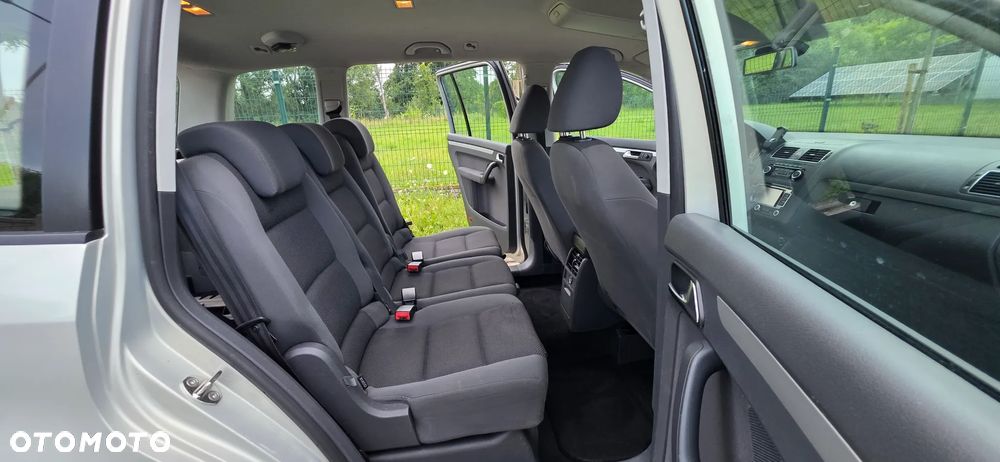 Volkswagen Touran 1.4 TSI DSG MATCH - 16