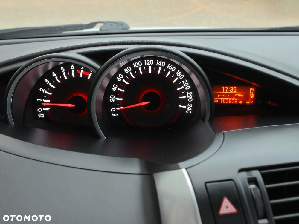 Toyota Verso 1.8 Life - 23