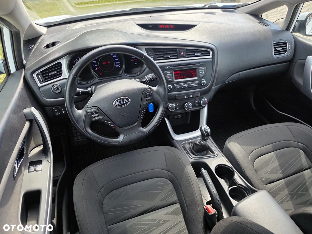 Kia Ceed 1.4 L Business Line Plus - 3