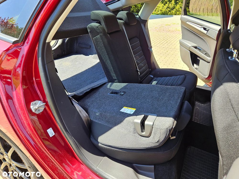 Ford Mondeo 1.5 EcoBoost Ambiente Plus - 25