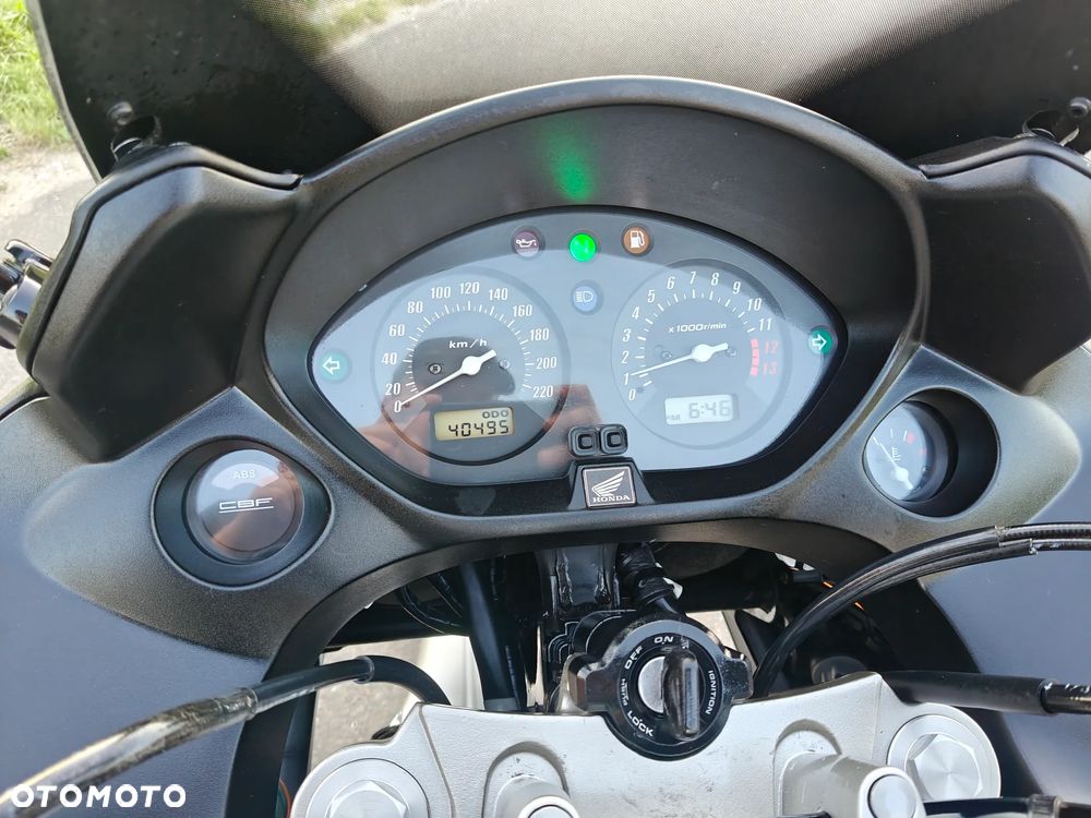 Honda CBF - 11