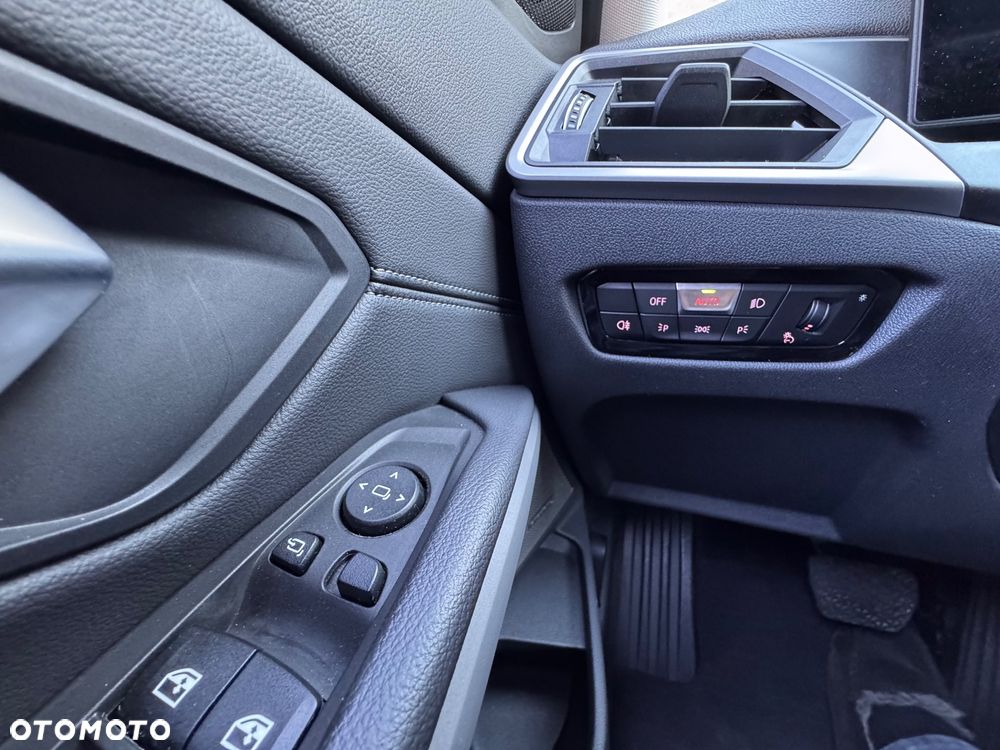 BMW Seria 3 320i xDrive M Sport - 33