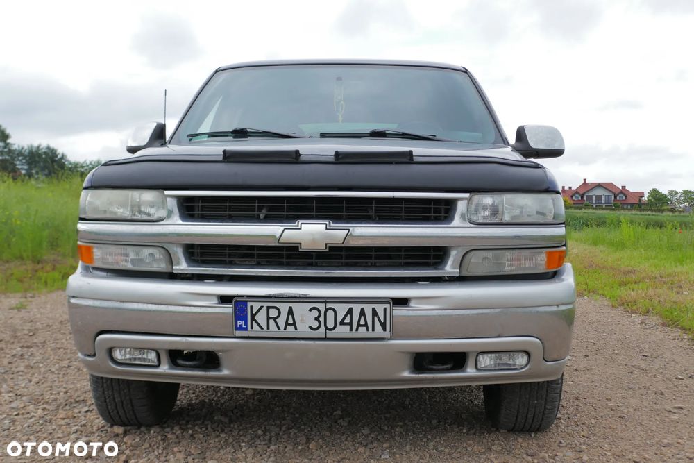 Chevrolet Tahoe - 2