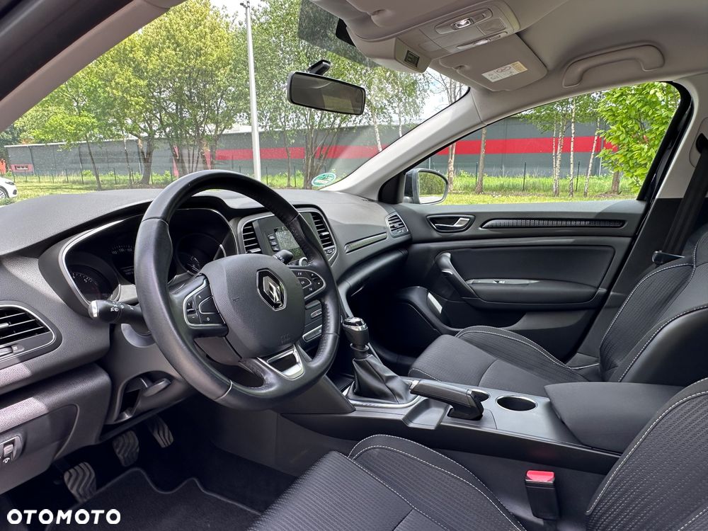 Renault Megane ENERGY TCe 100 LIFE - 21