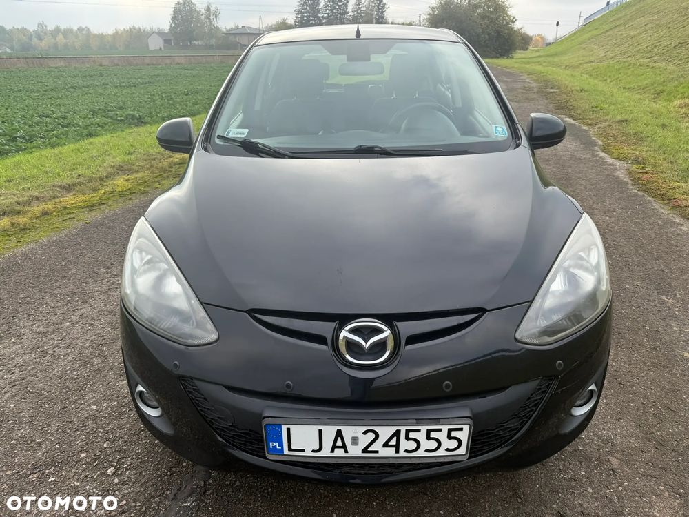 Mazda 2 2010 photo 4