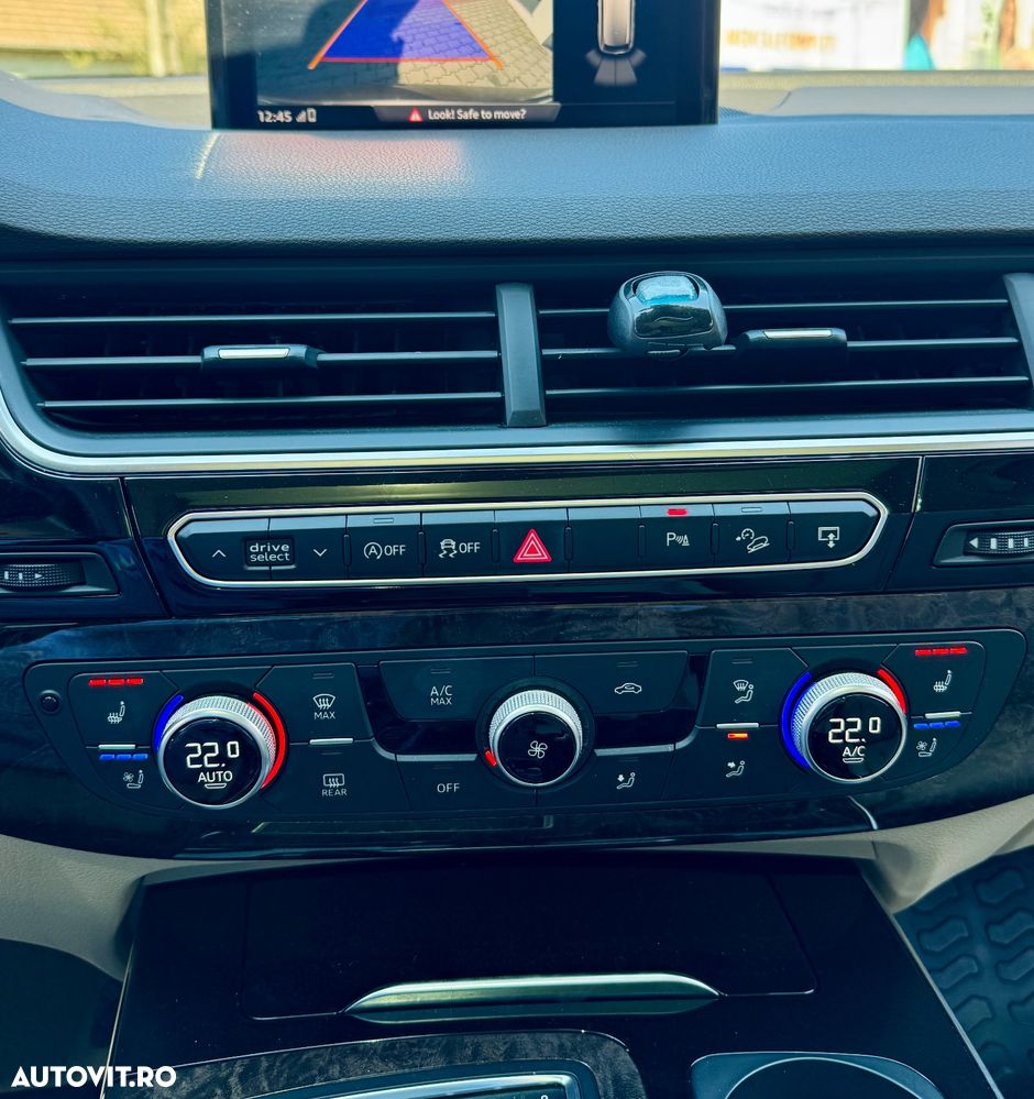 Audi Q7 - 24