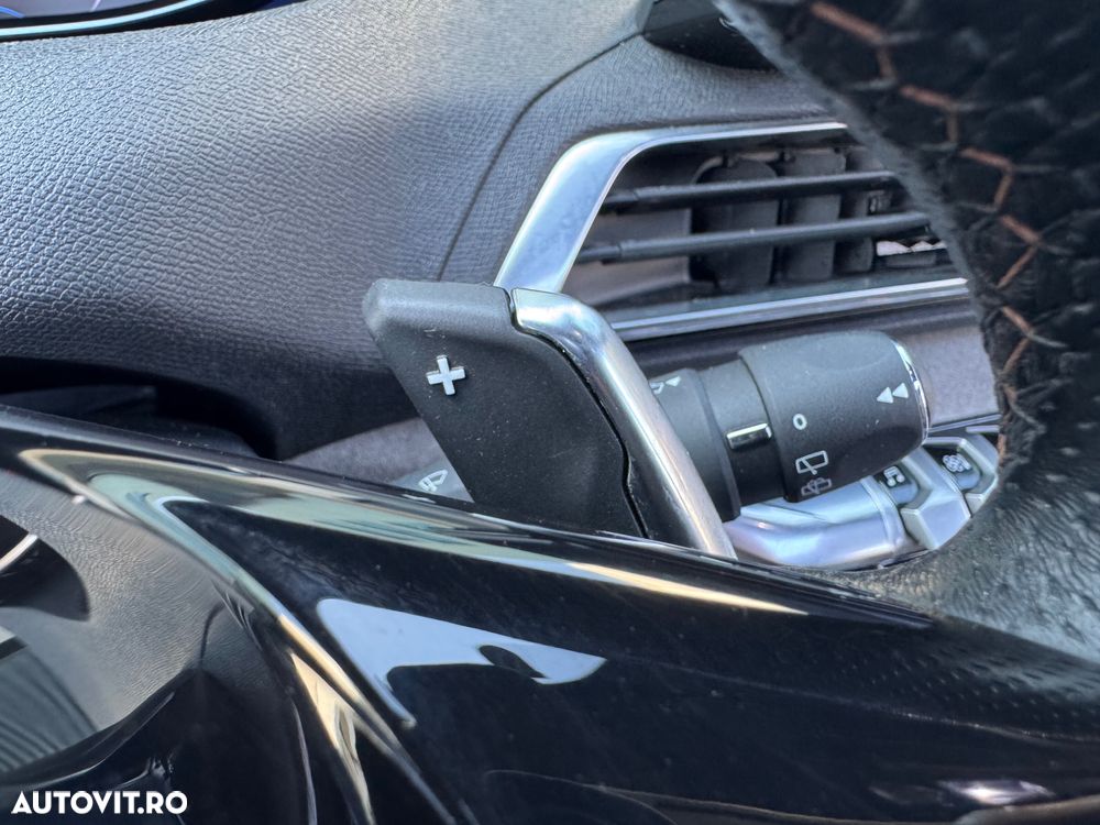 Peugeot 3008 PureTech 130 Stop & Start GPF EAT8 GT - 30