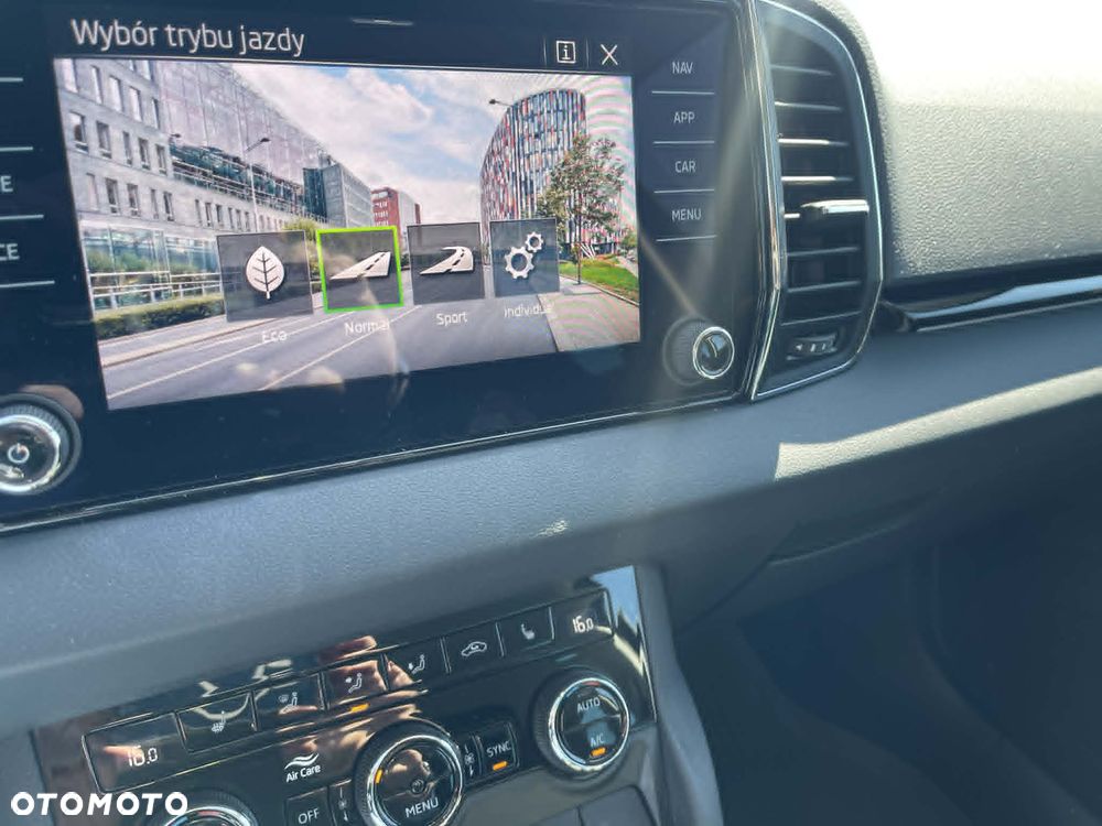 Skoda Karoq 1.5 TSI ACT Style DSG - 12