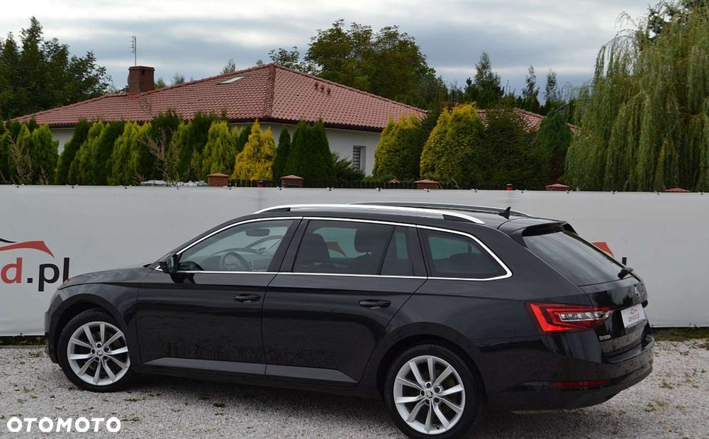 Skoda Superb Combi 2.0 TDI DSG Premium Edition - 13