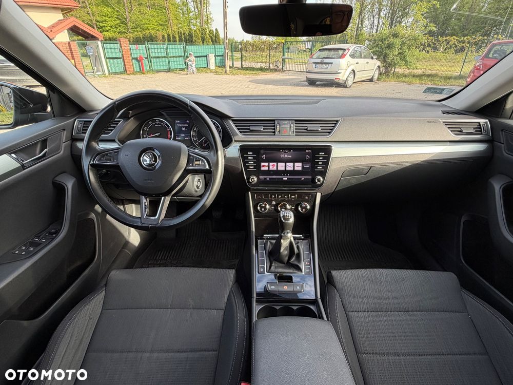 Skoda Superb 1.8 TSI Ambition - 9