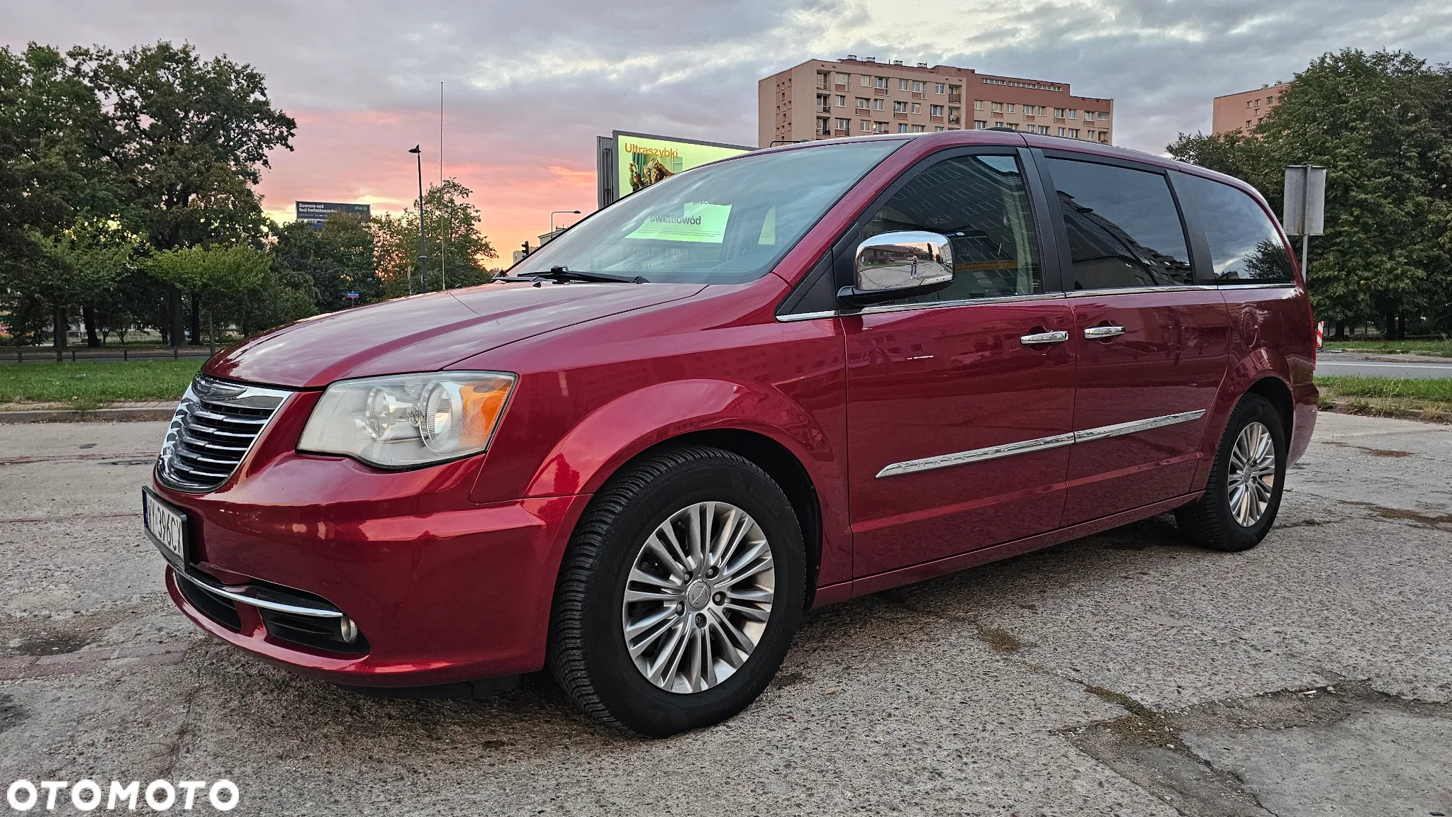 Chrysler Town & Country 3.6 Limited - 27