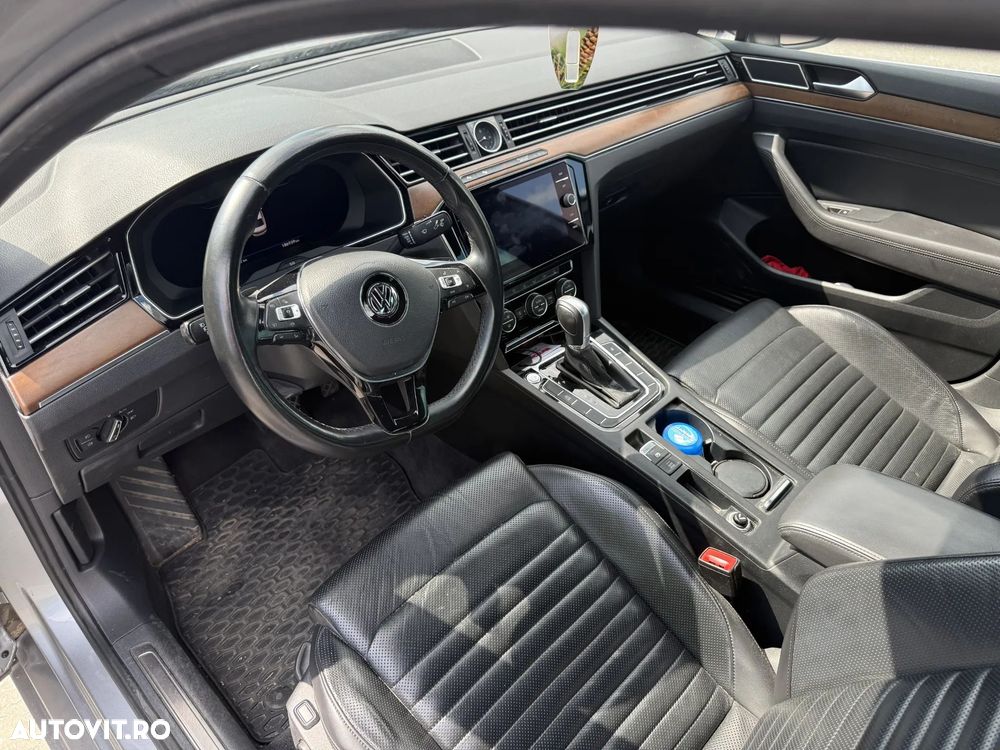 Volkswagen Passat 2.0 TDI DSG 4Motion Highline - 11