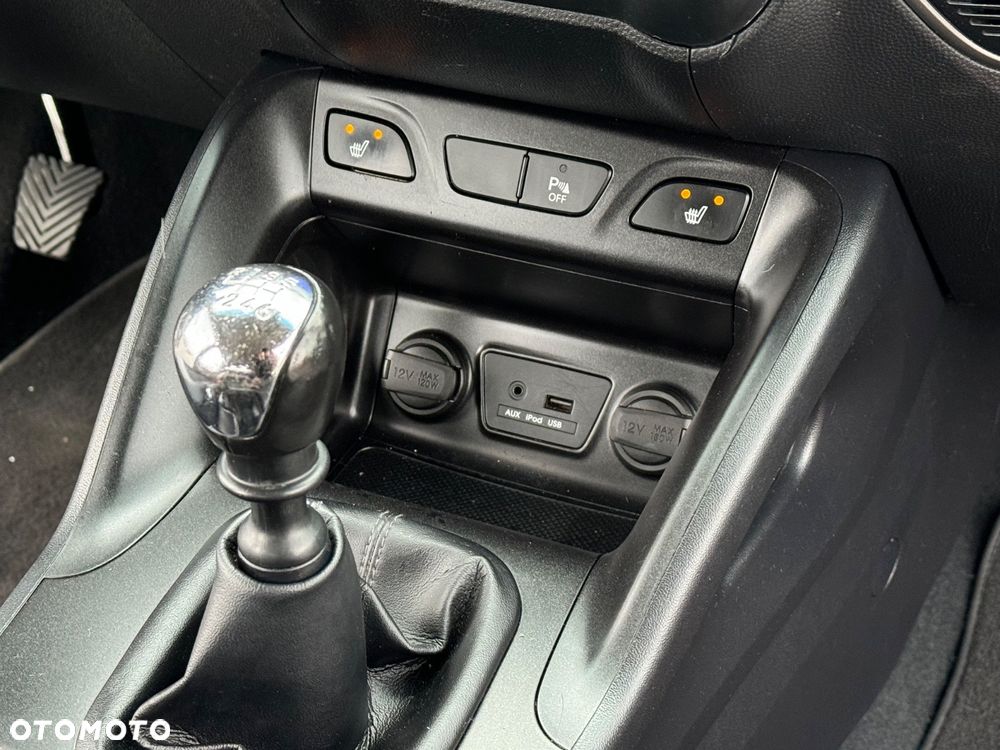 Hyundai ix35 1.7 CRDi 2WD blue Style - 26