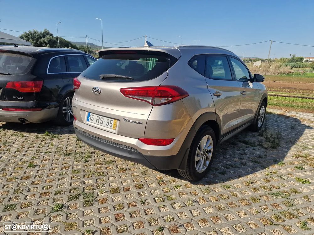 Hyundai Tucson 1.7 CRDi Executive - 4