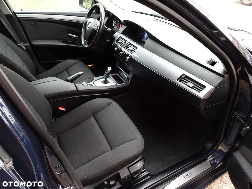 BMW Seria 5 520d Touring Edition Exclusive - 35