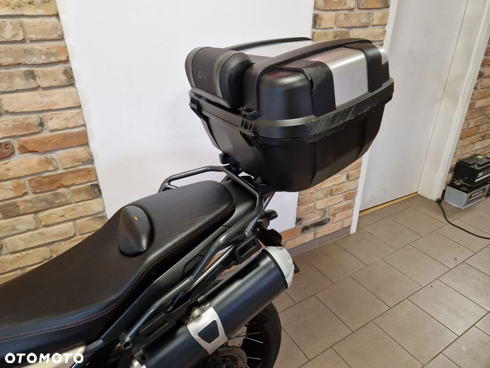 Moto Guzzi V85 - 13