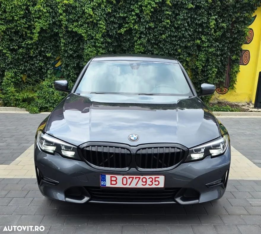 BMW Seria 3 318i Aut. Sport Line - 3