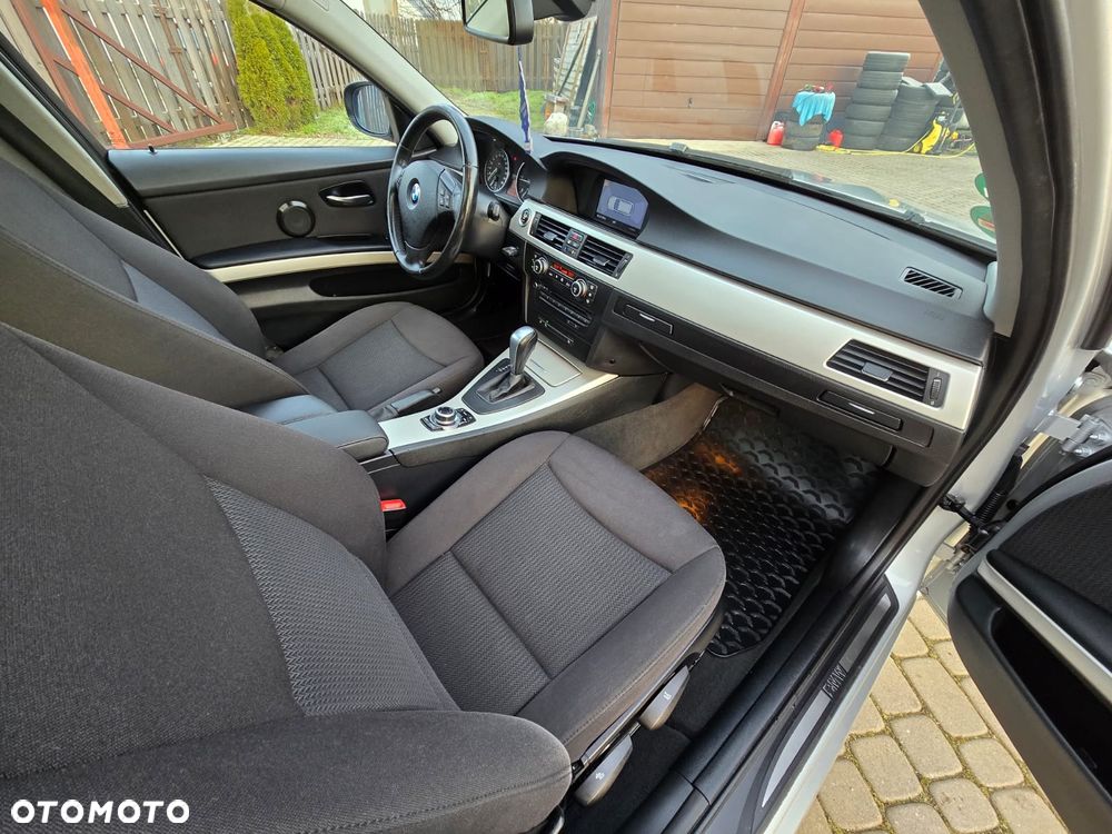 BMW Seria 3 320d DPF - 21