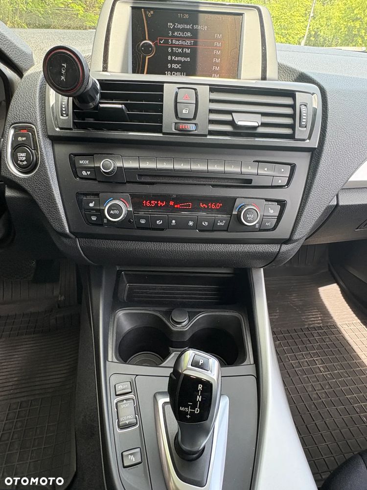 BMW Seria 1 116i - 33