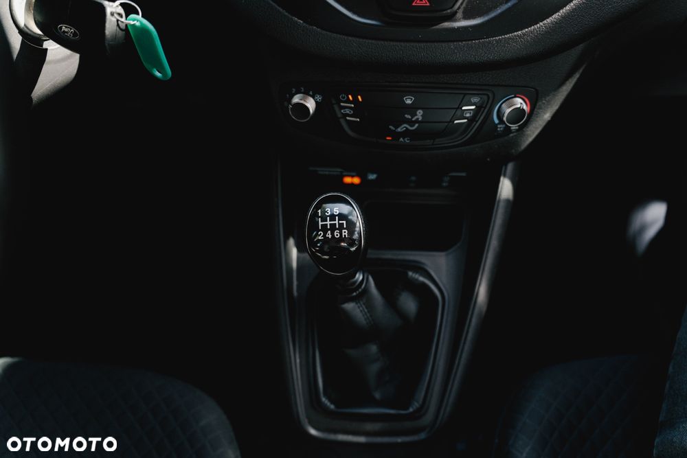 Ford Tourneo Courier 1.5 TDCi Trend - 33