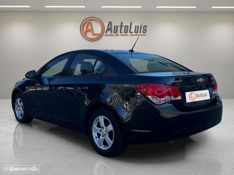 Chevrolet Cruze - 4