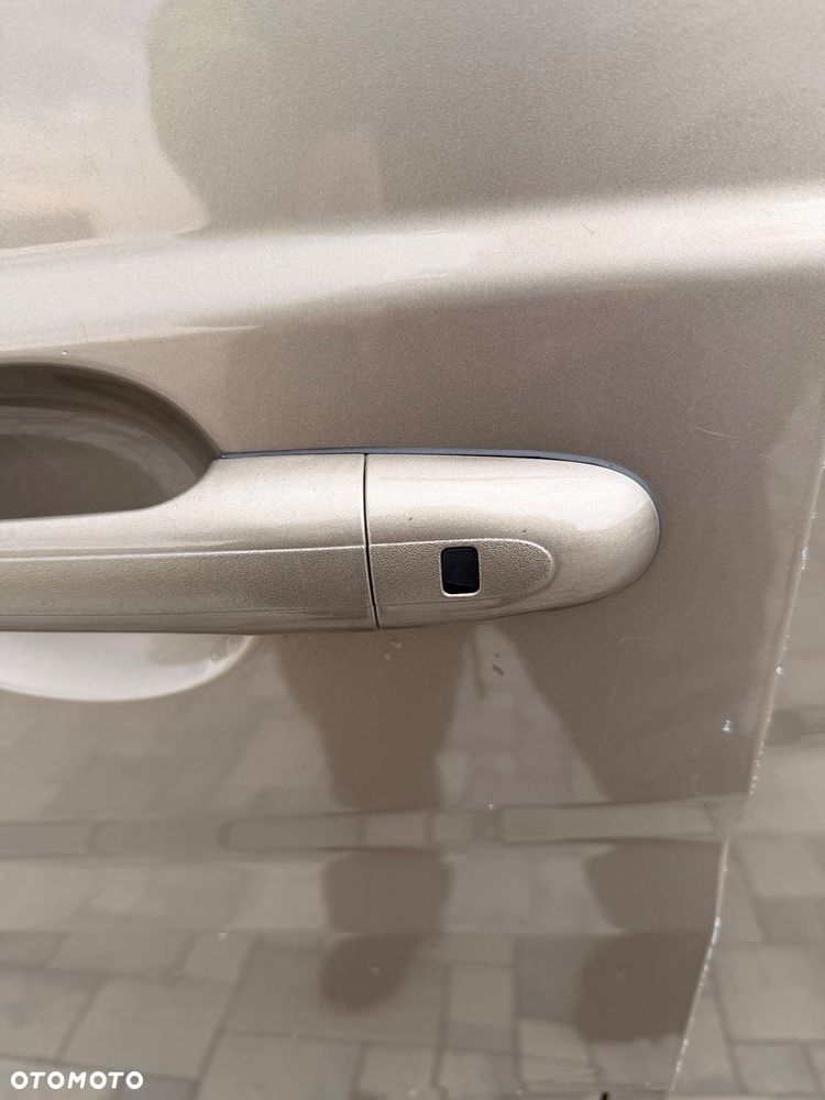 Mercedes-Benz Viano 3.0 CDI DPF lang Automatik Avantgarde - 33