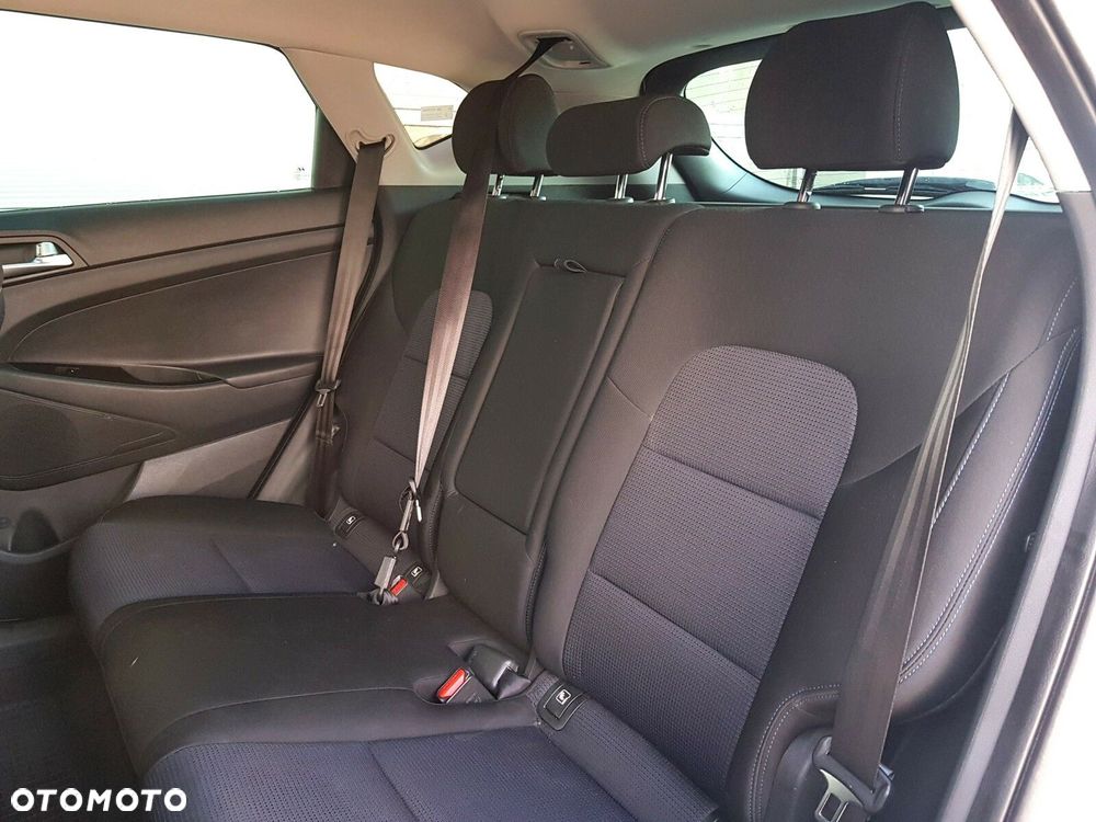 Hyundai Tucson 1.6 GDI BlueDrive Comfort 2WD - 34