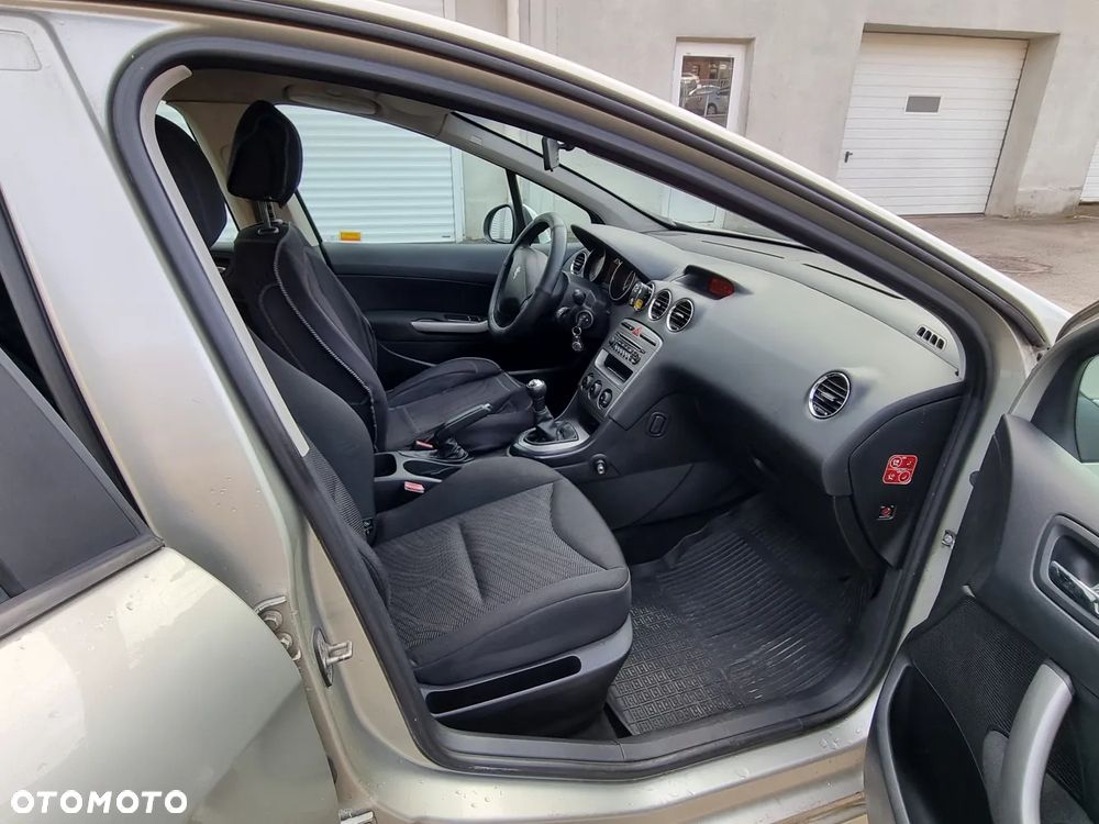 Peugeot 308 - 9