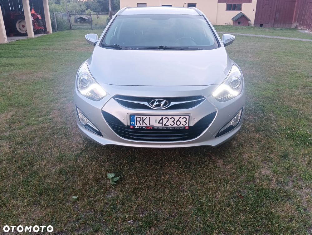 Hyundai i40 Kombi blue 1.6 Space - 21