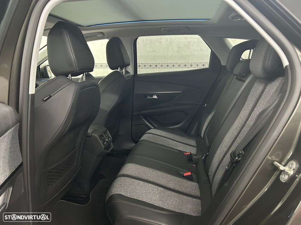 Peugeot 3008 1.2 PureTech Allure - 16
