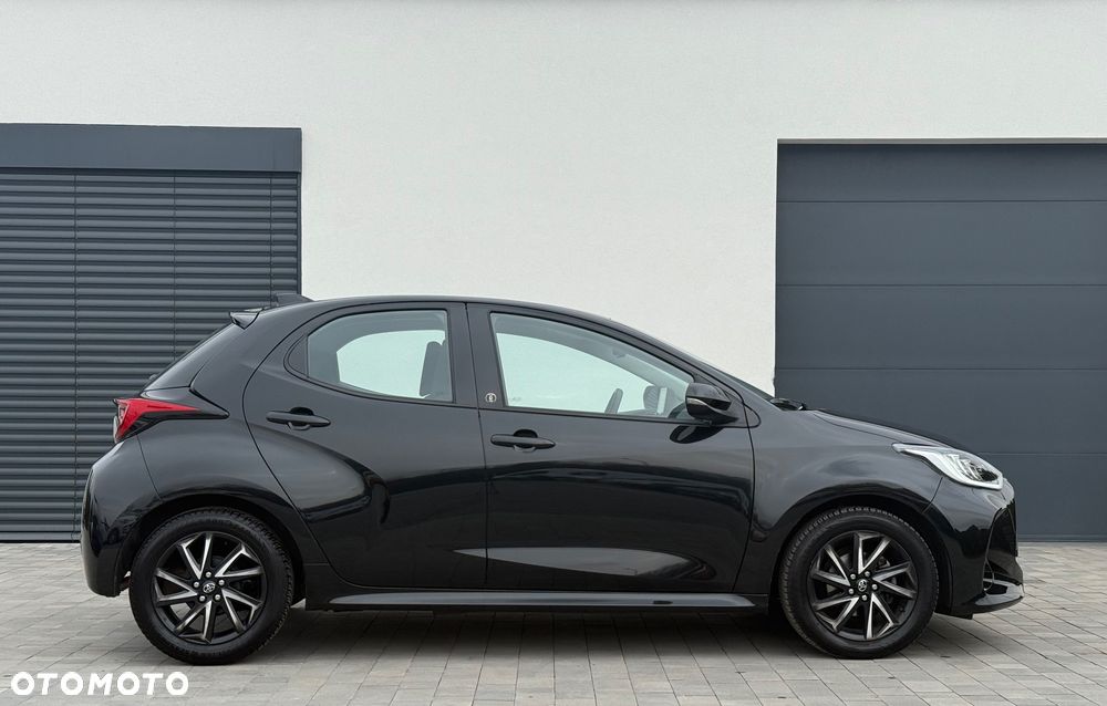 Toyota Yaris 1.5 VVT-iE Team Deutschland - 3