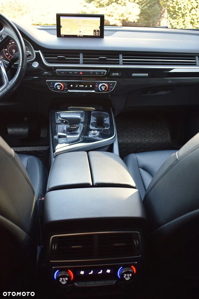 Audi Q7 3.0 TFSI Quattro Tiptronic - 13