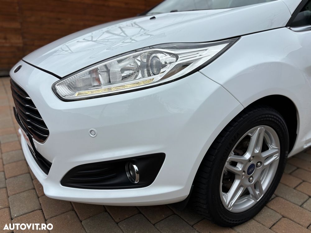 Ford Fiesta 1.6 TDCi DPF Titanium - 20