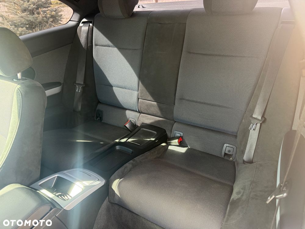 BMW Seria 3 320d DPF - 8